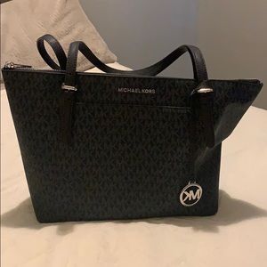 Michael Kors Ciara purse with wallet